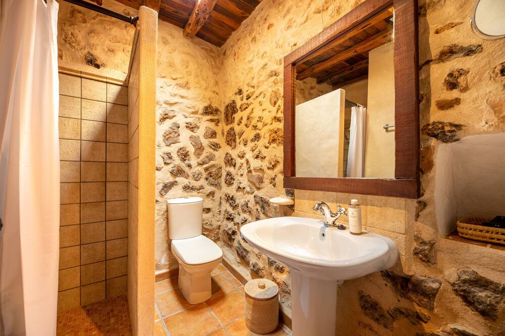 Photo of Bathroom in Sant Josep de sa Talaia