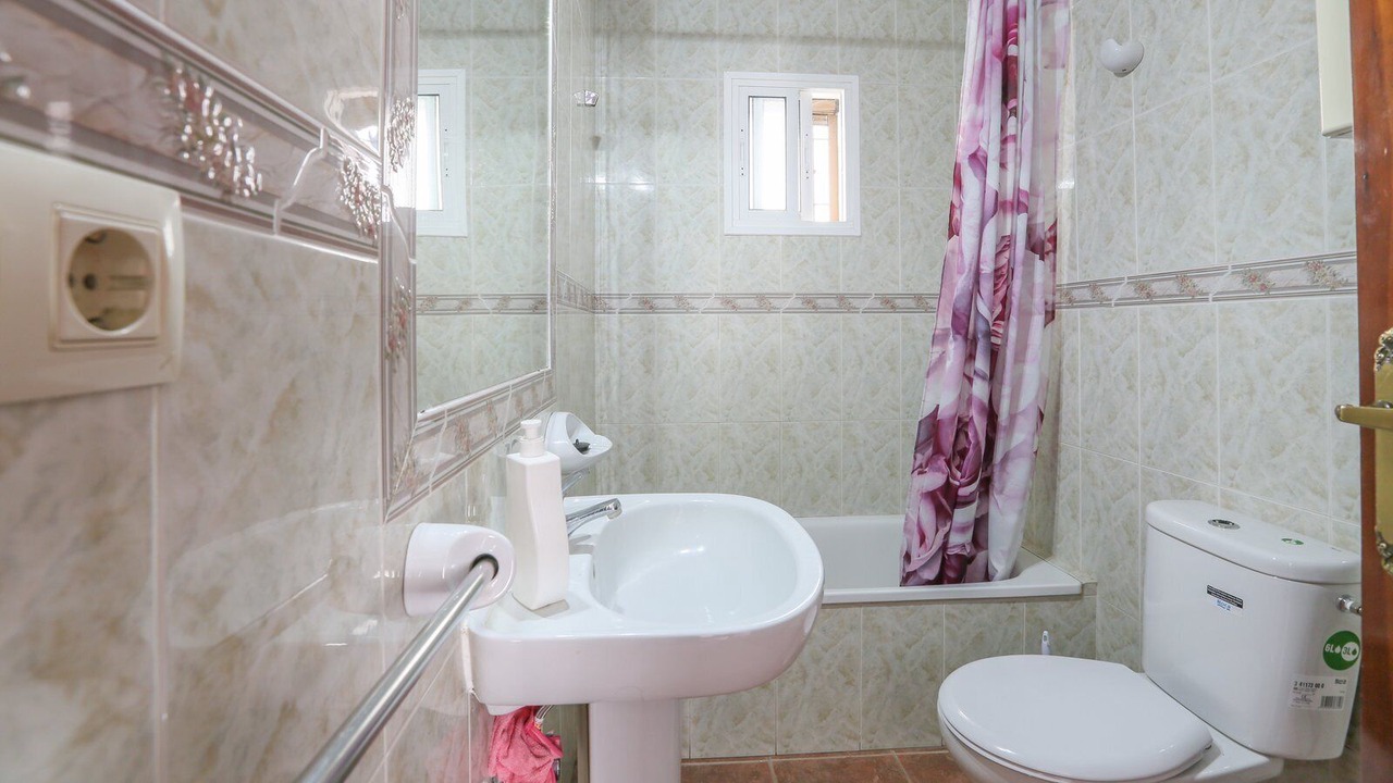 Photo of Bathroom in La Puebla de los Infantes