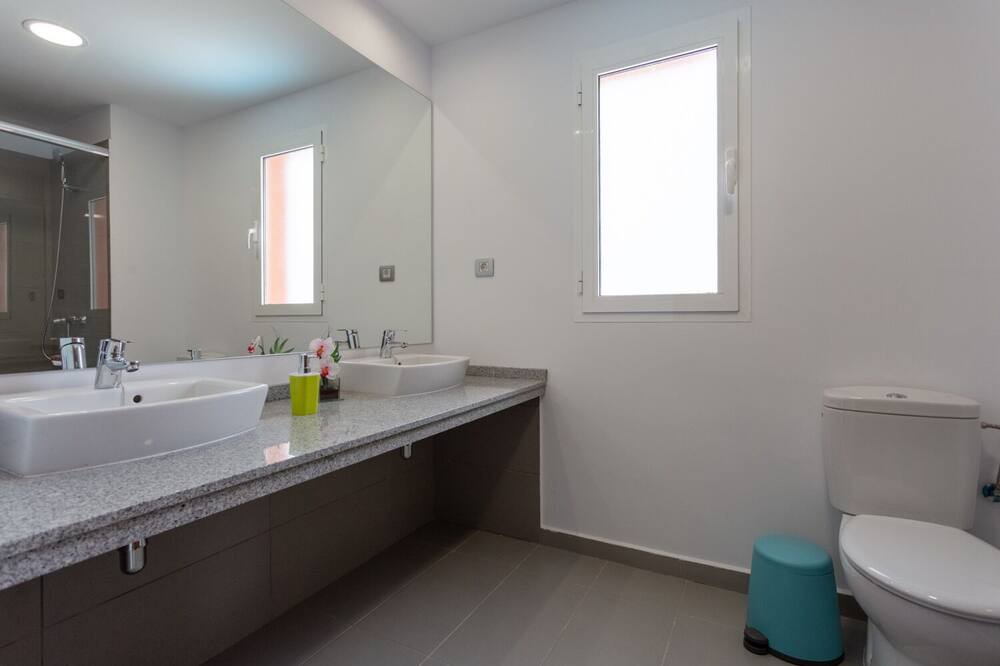 Photo of Bathroom in Puerto del Rosario