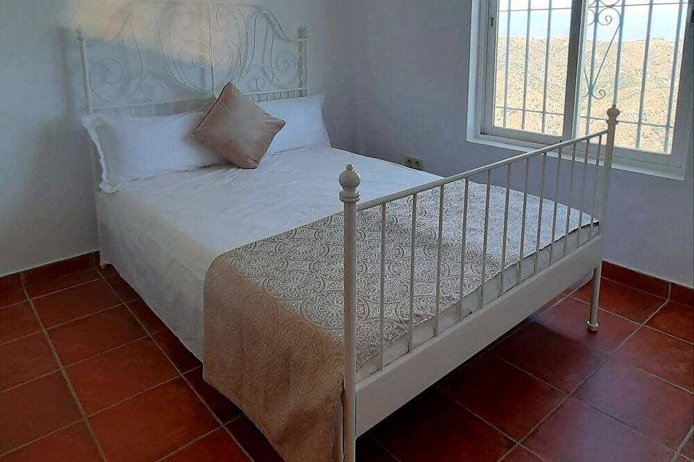 Photo of Bedroom in Moclinejo