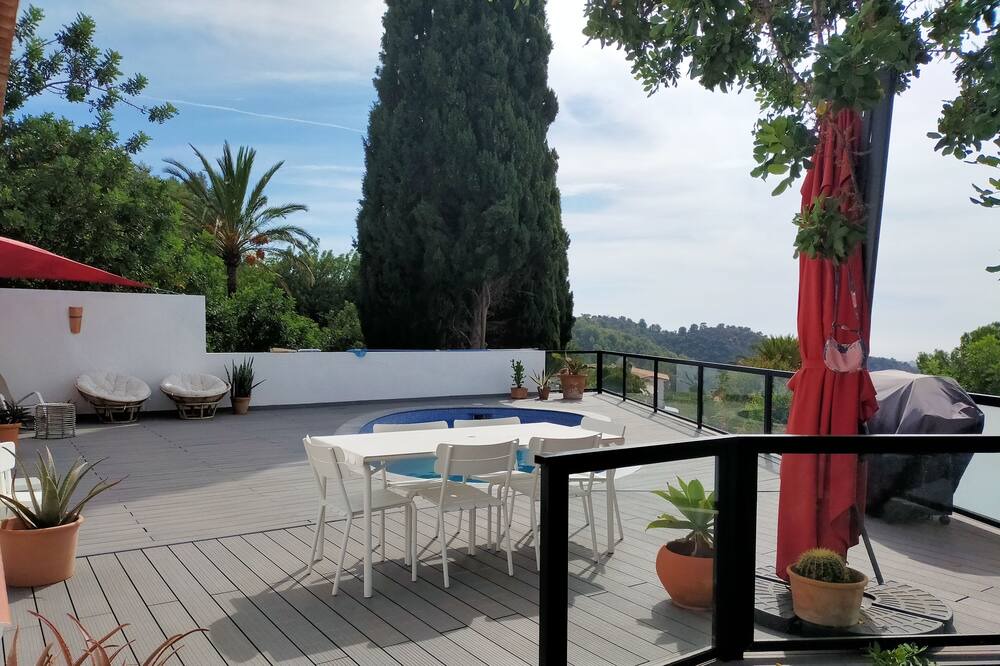 Photo of Patio Balcony in Istan