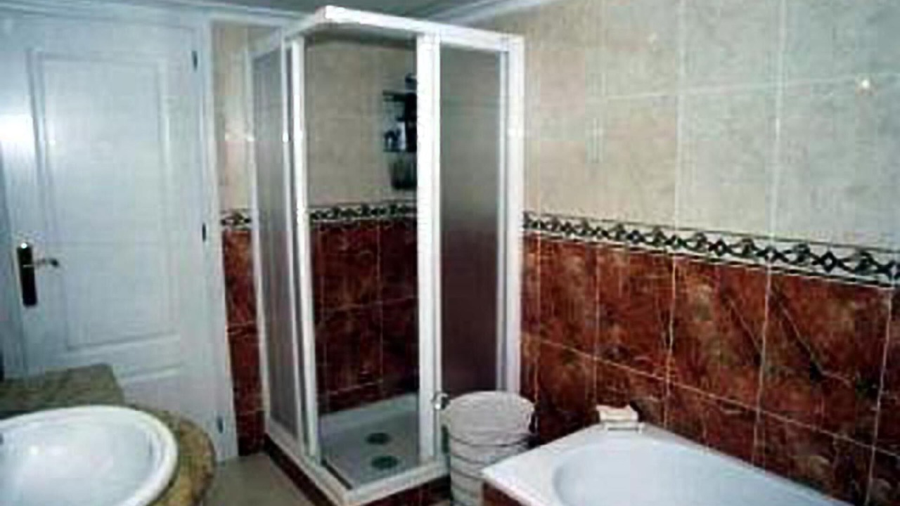 Photo of Bathroom in Benferri