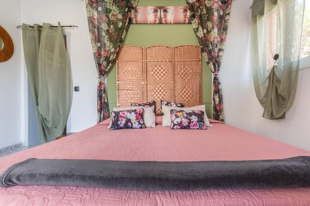 Photo of Bedroom in Guisguey