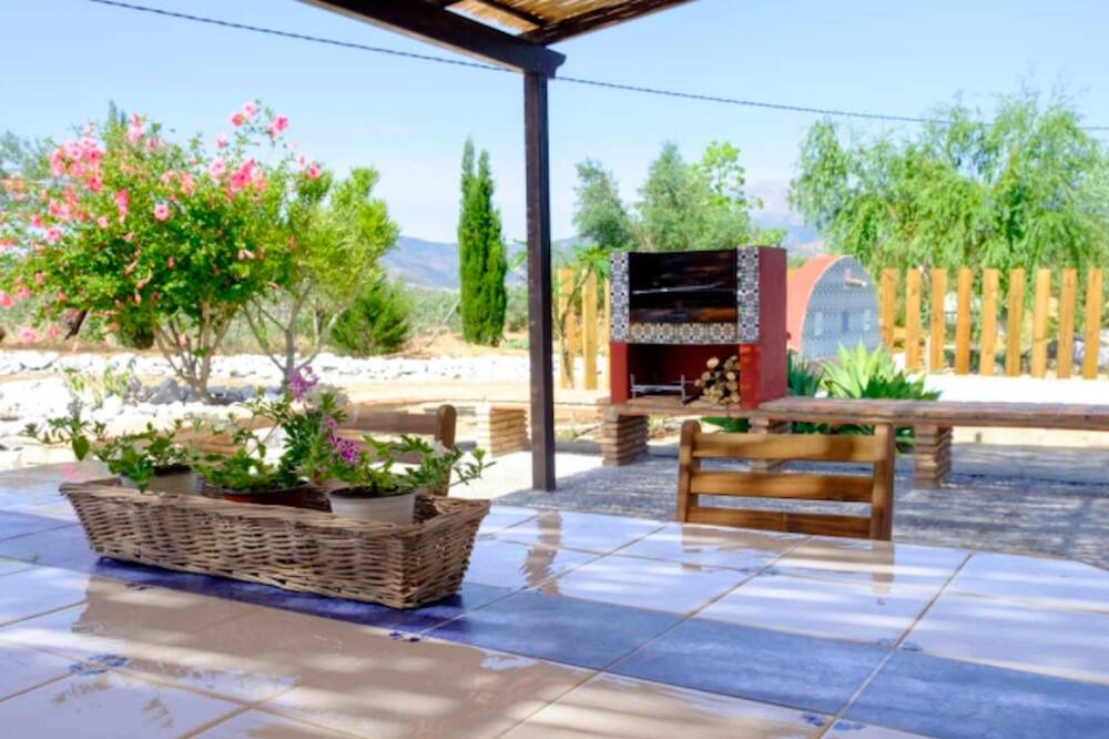 Photo of Patio Balcony in Alozaina