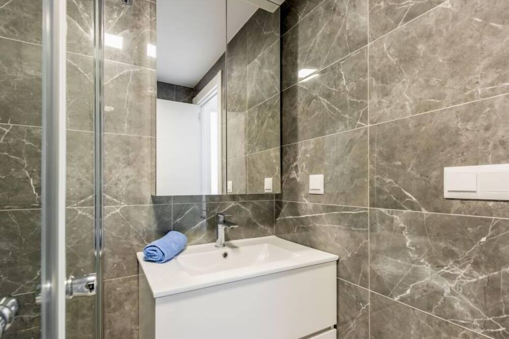 Photo of Bathroom in Nerja City Centre