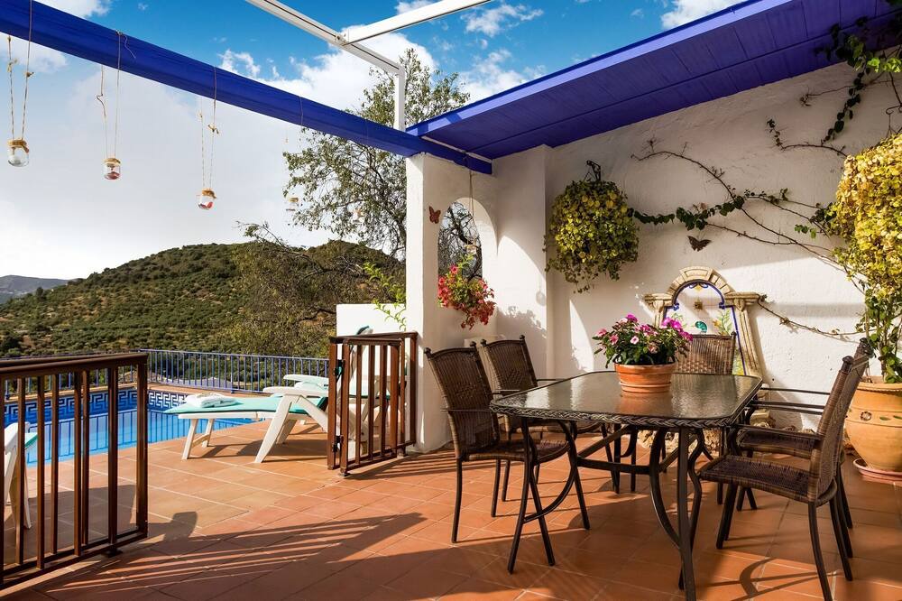 Photo of Patio Balcony in Zagrilla