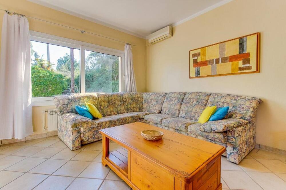 Photo of Livingroom in Cala Murada