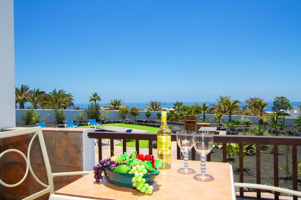 Photo of Patio Balcony in Macher