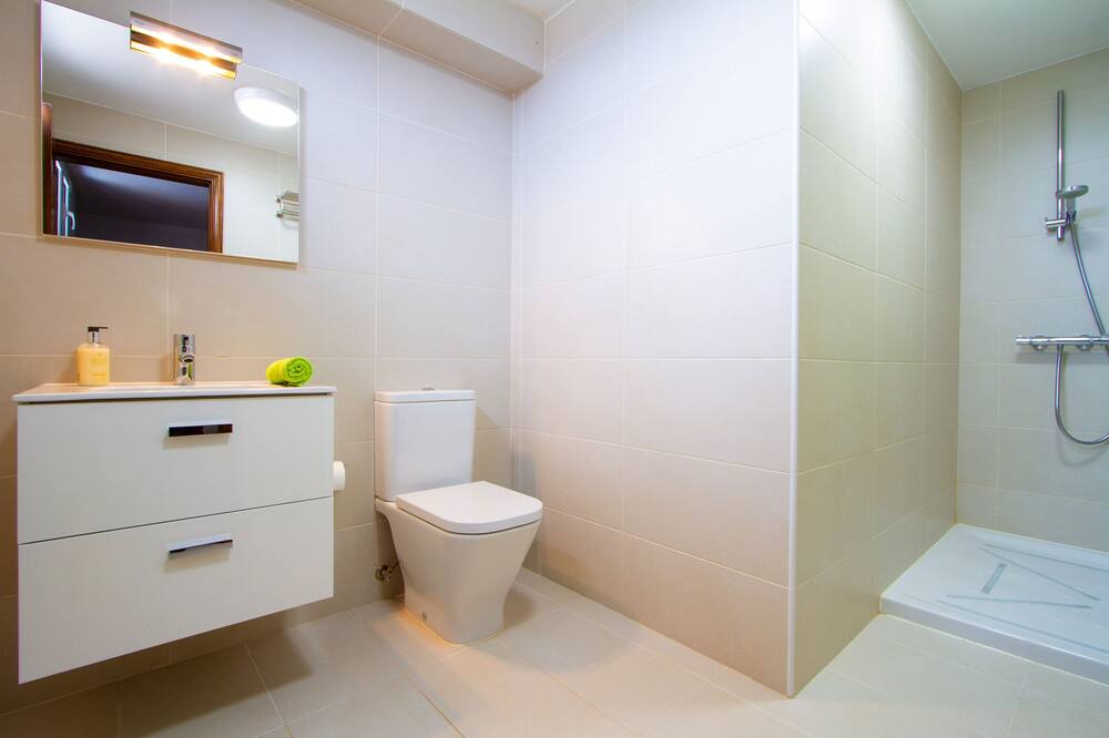 Photo of Bathroom in Macher