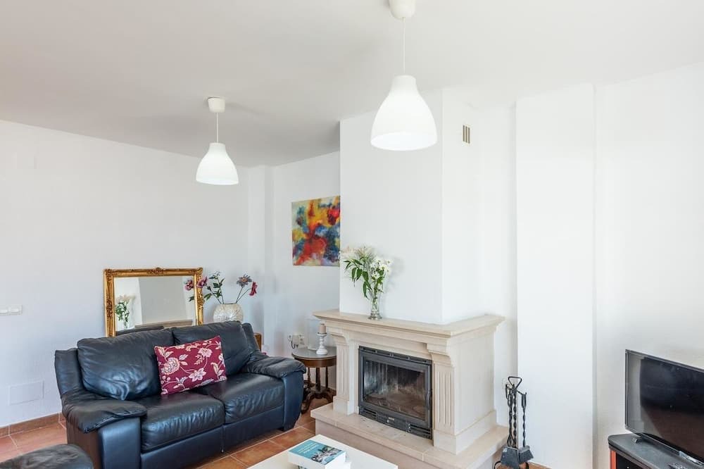 Photo of Livingroom in Benagalbon