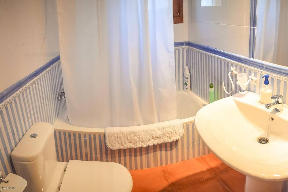 Photo of Bathroom in Penaflor