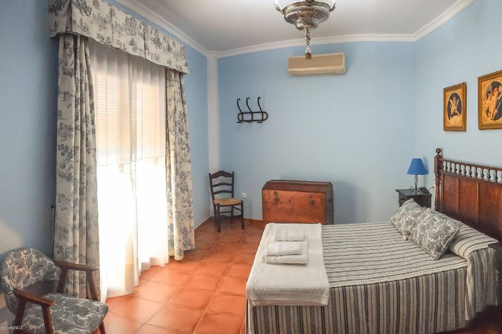 Photo of Bedroom in Penaflor