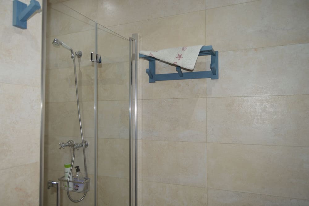 Photo of Bathroom in Huerta del Rey Vallellano