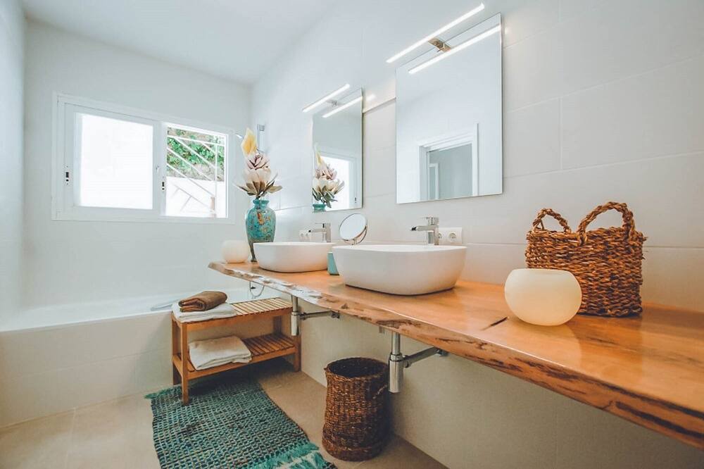 Photo of Bathroom in Can Furnet