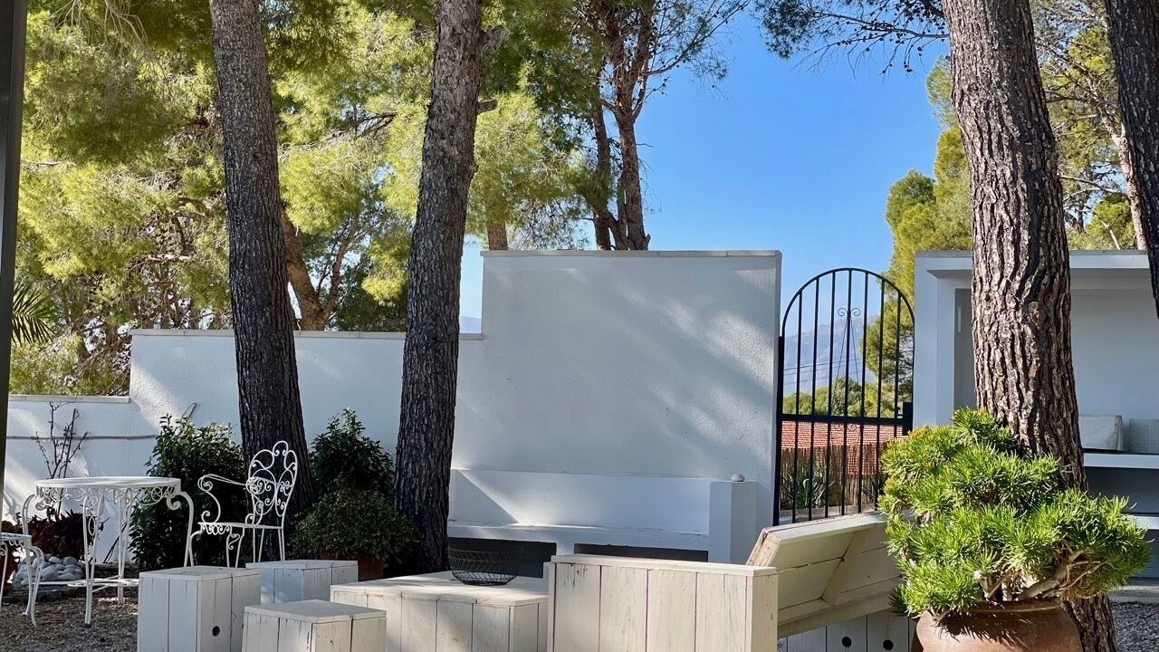 Photo of Outdoor in Bernia