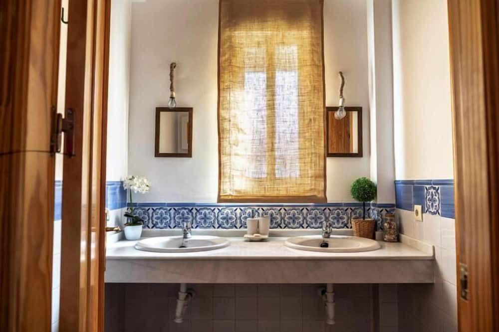 Photo of Bathroom in Las Jaras