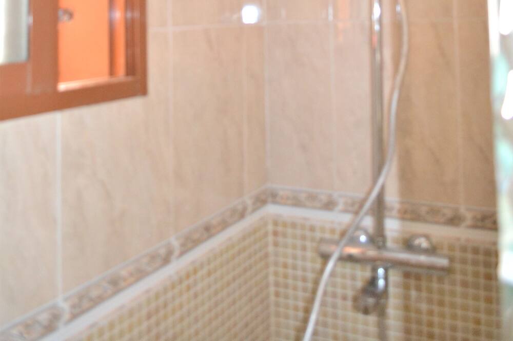 Photo of Bathroom in Daya Vieja