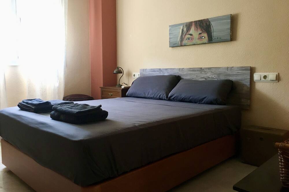 Photo of Bedroom in Sevilla Este
