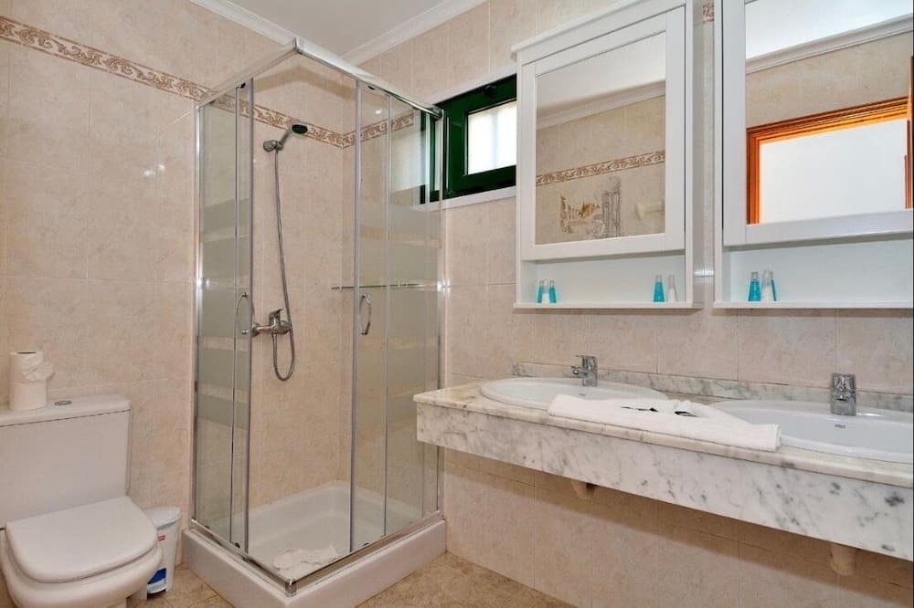 Photo of Bathroom in Soo