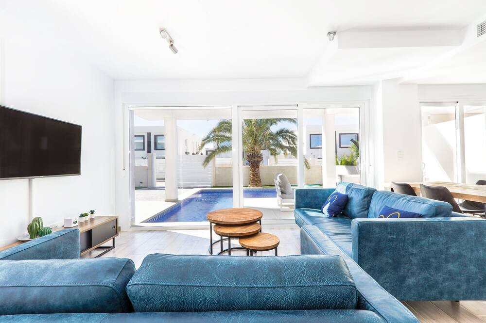 Photo of Livingroom in Puerto Marino