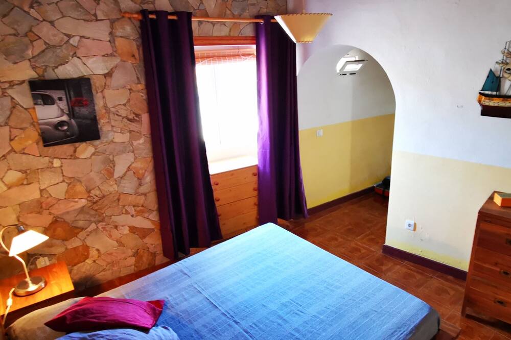 Photo of Bedroom in Triquivijate