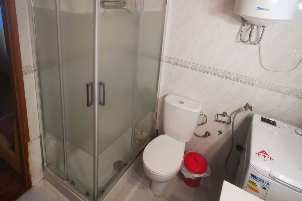Photo of Bathroom in Triquivijate