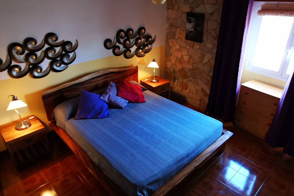 Photo of Bedroom in Triquivijate