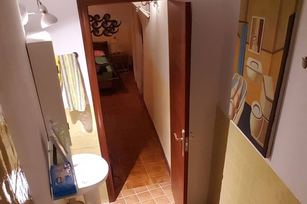 Photo of Bathroom in Triquivijate