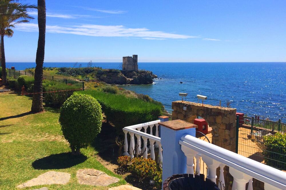 Photo of Patio Balcony in Bahia de Casares