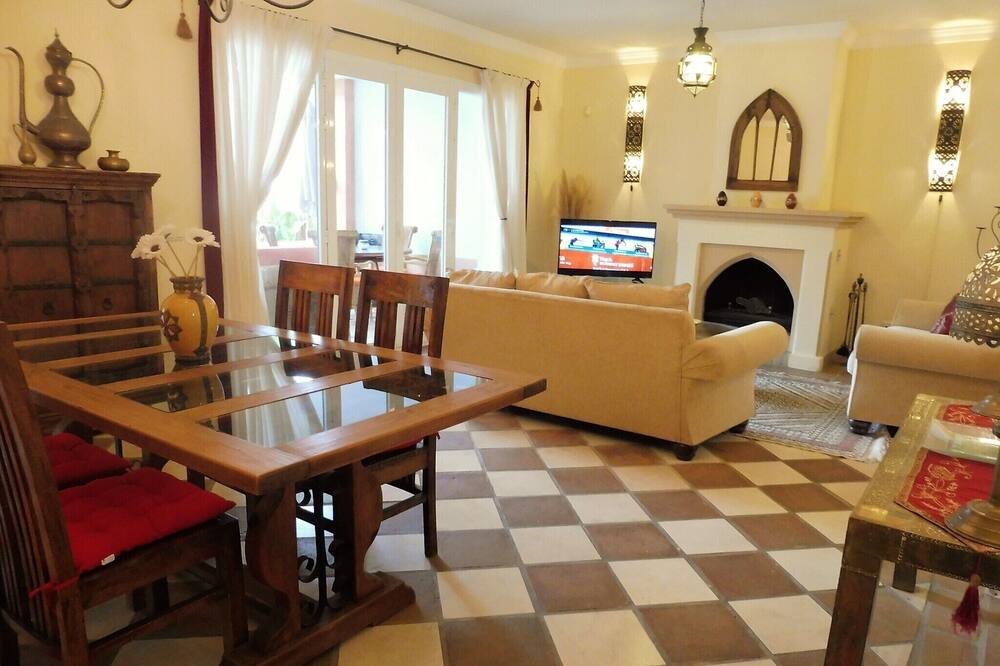 Photo of Livingroom in Bahia de Casares