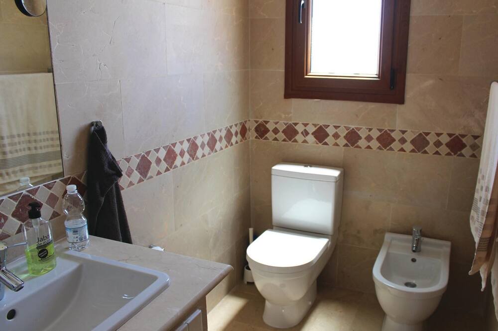 Photo of Bathroom in Algorfa