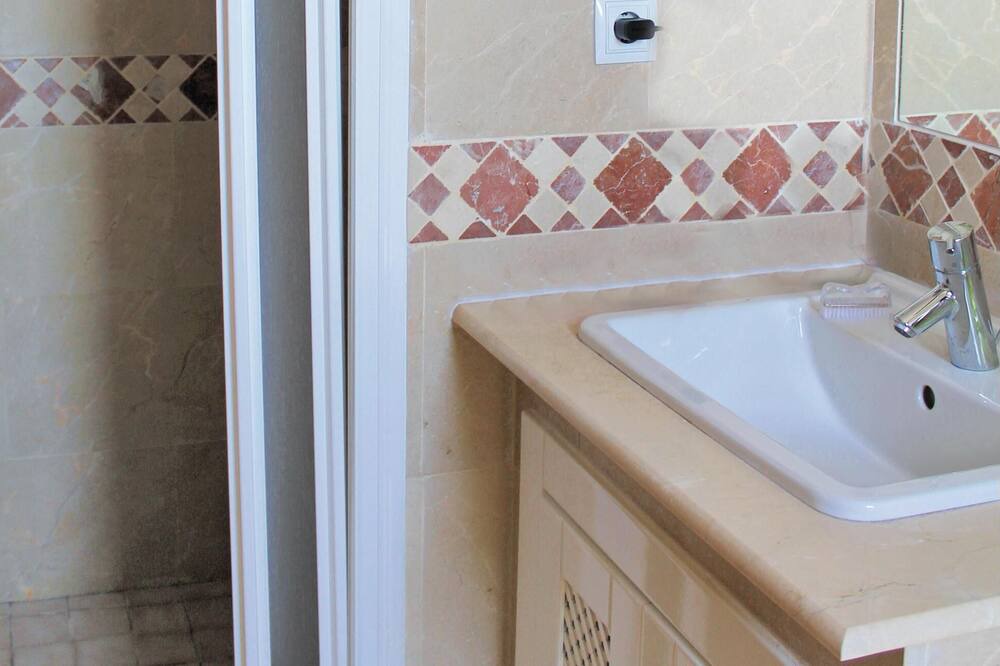 Photo of Bathroom in Algorfa