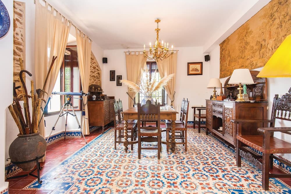 Photo of Bedroom in Constantina