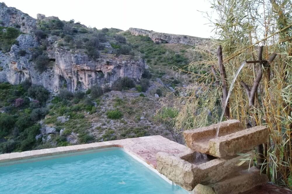 Photo of Outdoor in Benisili