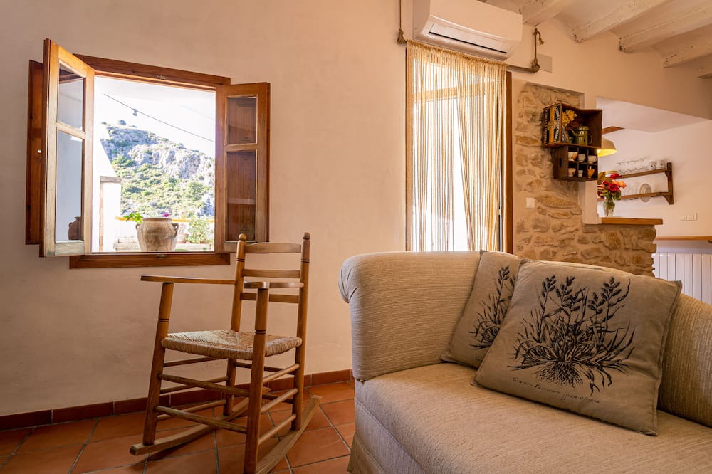 Photo of Livingroom in Benisili