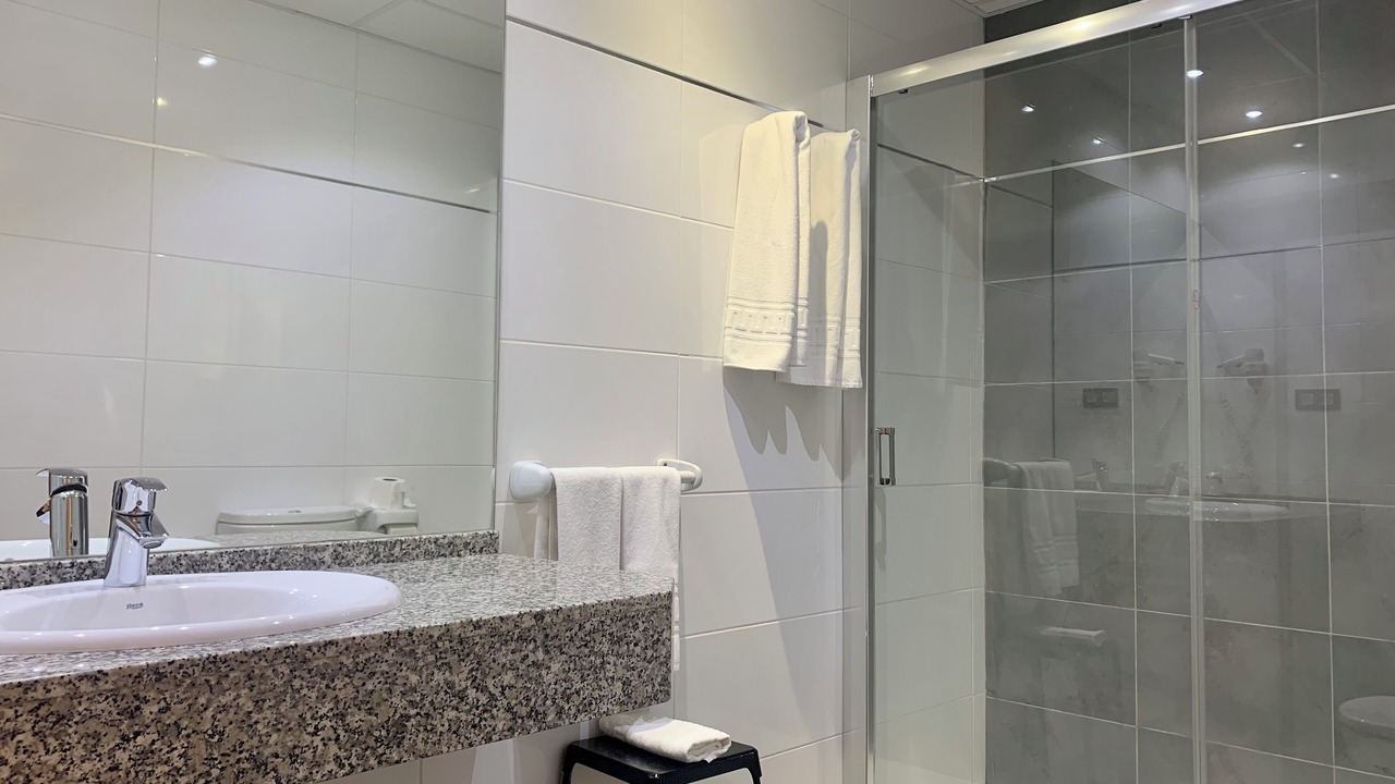 Photo of Bathroom in Vista de los Angeles-Rumina