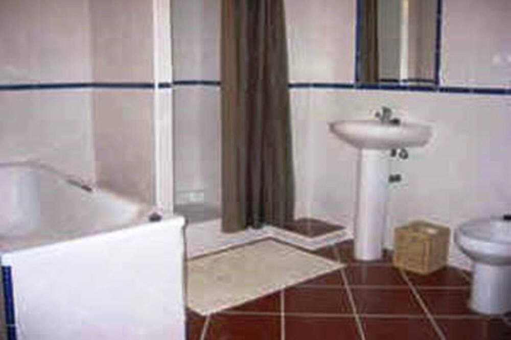 Photo of Bathroom in Iznajar