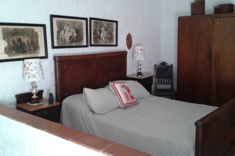 Photo of Bedroom in Almogia
