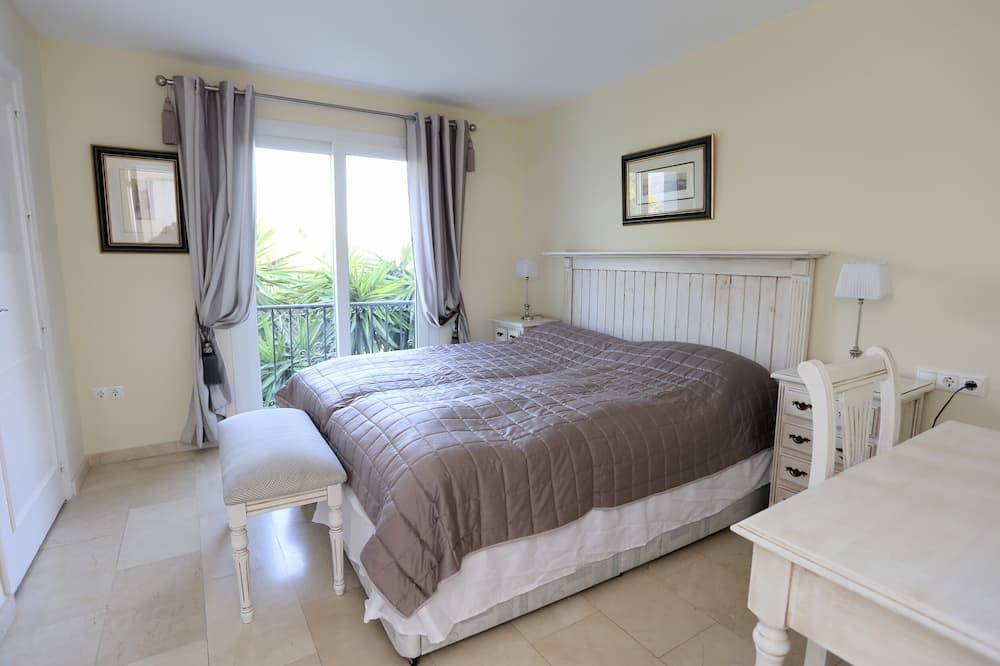 Photo of Bedroom in Nueva Andalucia