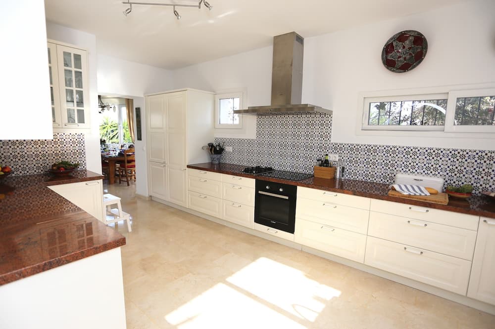 Photo of Kitchen in Nueva Andalucia