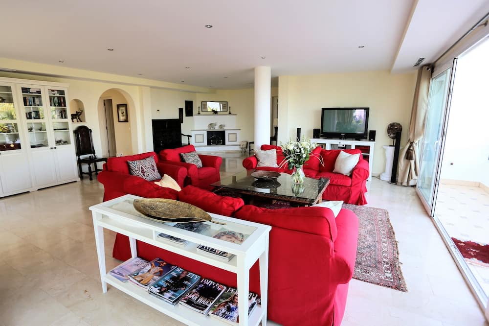 Photo of Livingroom in Nueva Andalucia