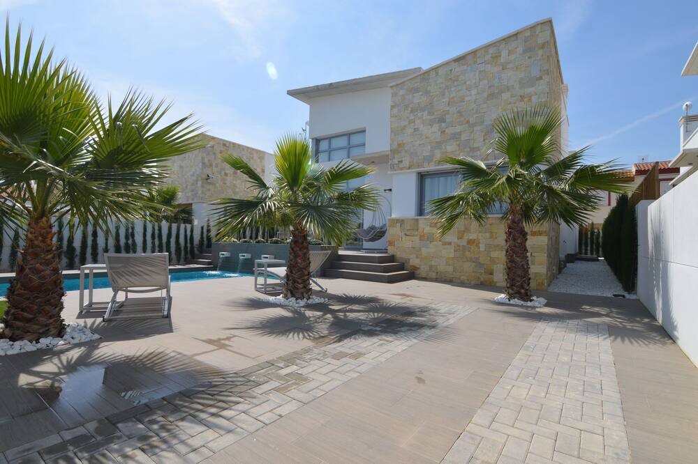 Photo of Outdoor in Quesada