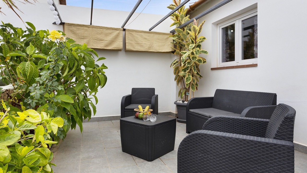 Photo of Patio Balcony in Triquivijate