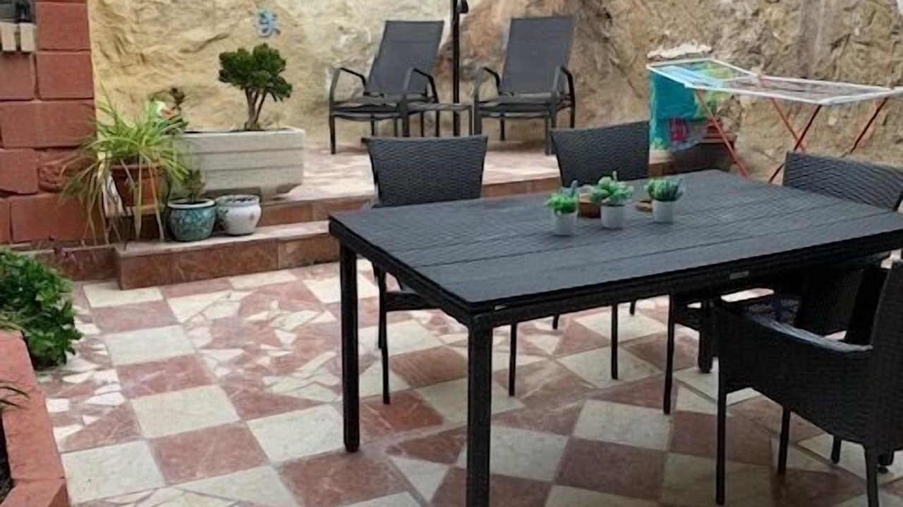 Photo of Outdoor in Sax