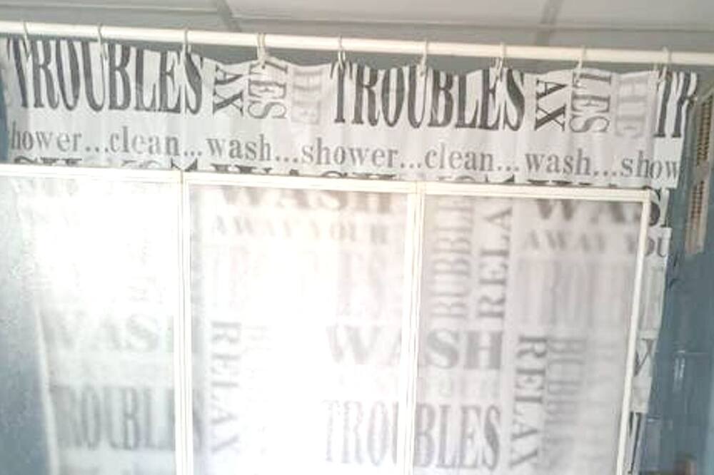 Photo of Bathroom in La Linea de la Concepcion
