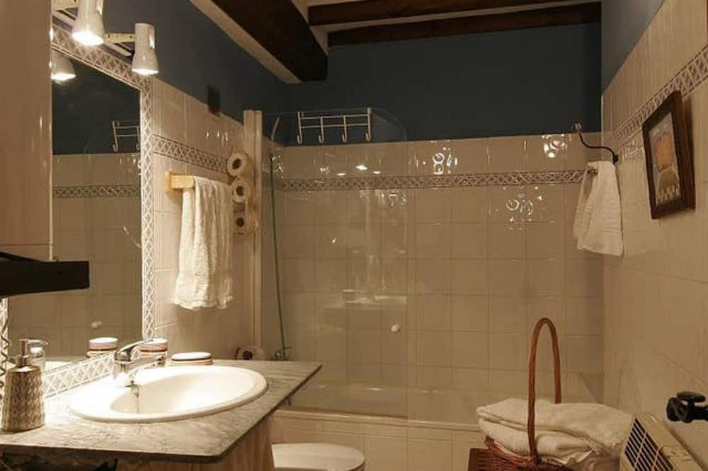 Photo of Bathroom in Robledillo de Gata