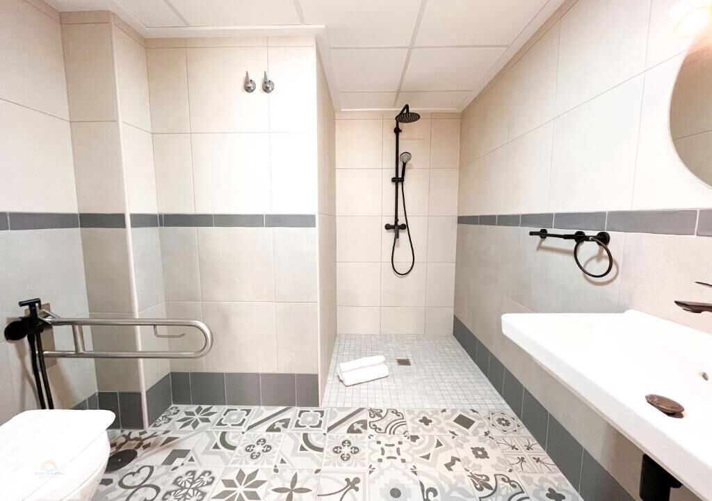 Photo of Bathroom in La Marina