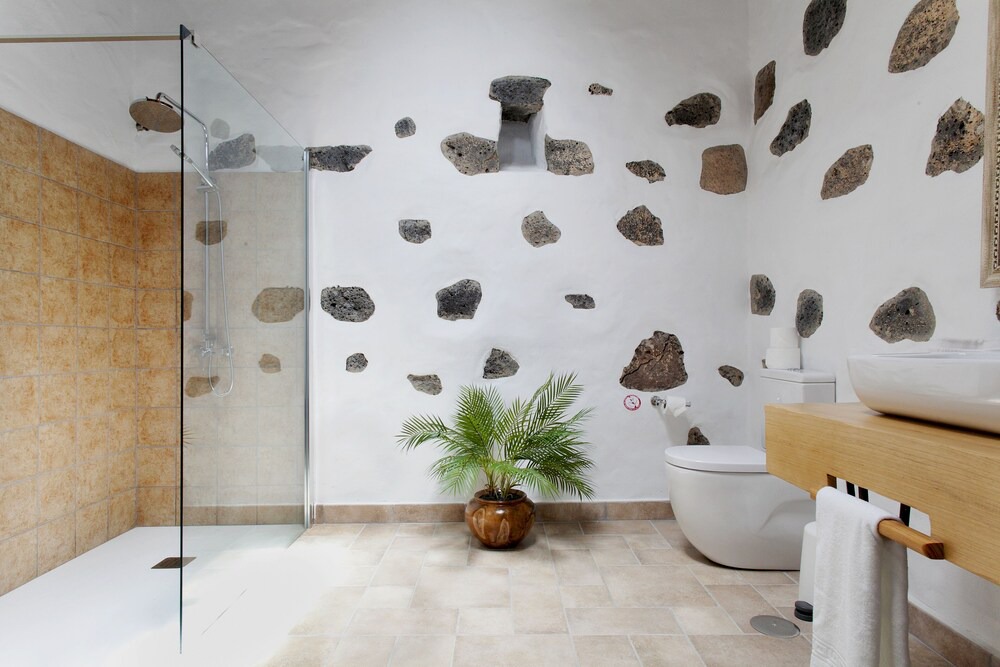 Photo of Bathroom in Macher