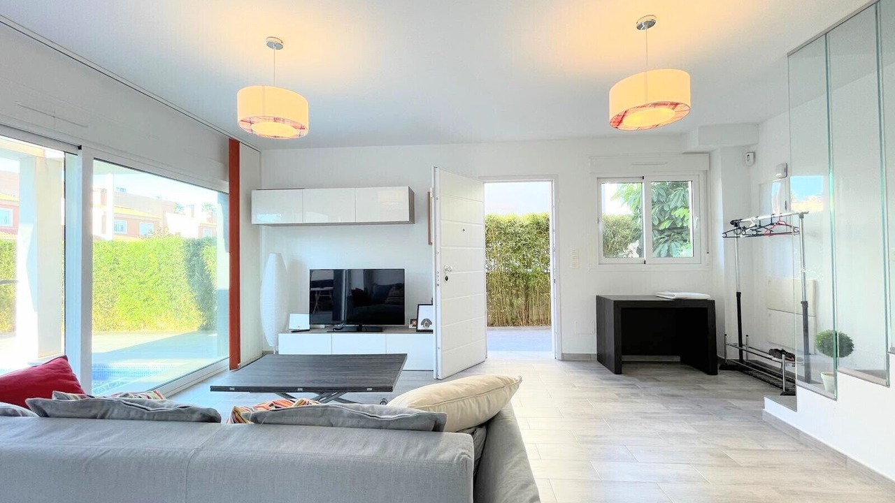 Photo of Livingroom in Puerto Marino
