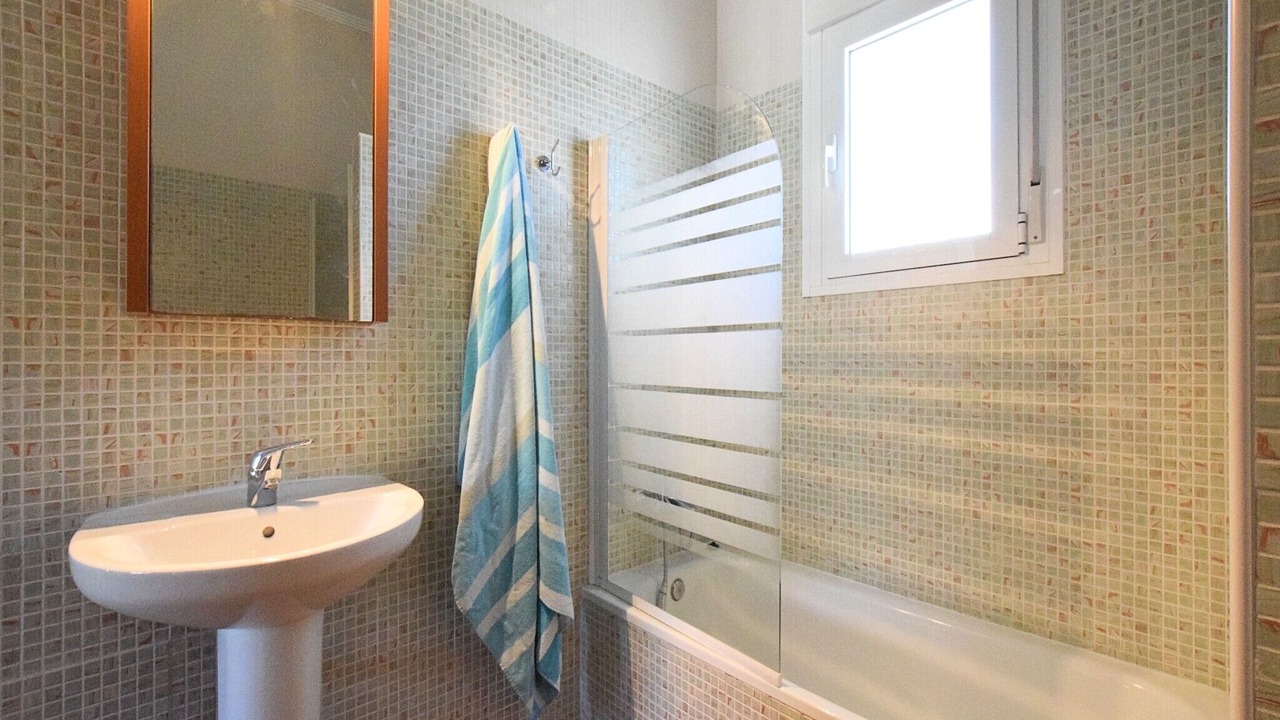 Photo of Bathroom in Arenas